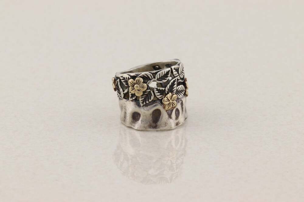 Sterling Silver Flower Leaf Ring Size 4 3/4 Woman Teen Child - Picture 4 of 8